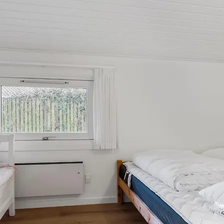 3 Bedroom Lovely In Bjert Prázdninový dům Binderup Strand
