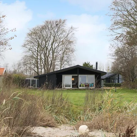 3 Bedroom Lovely In Bjert