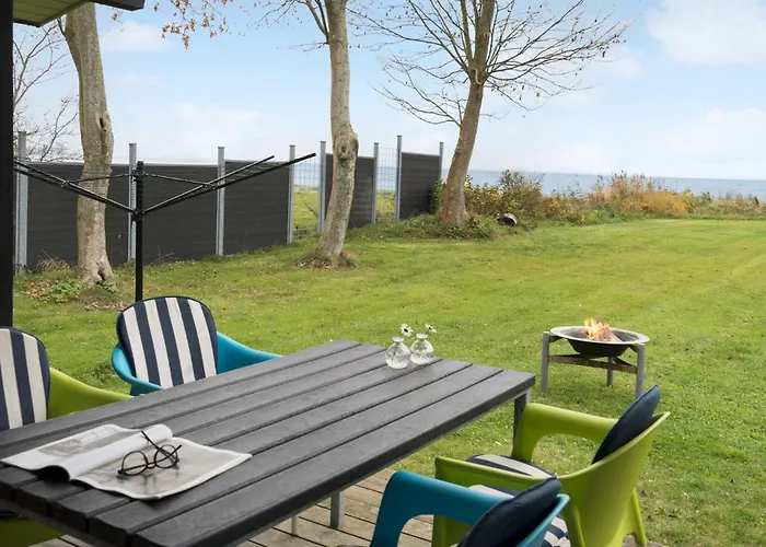 3 Bedroom Lovely In Bjert Ferienhaus *