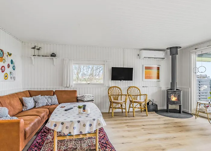 Feriehus 3 Bedroom Lovely In Bjert