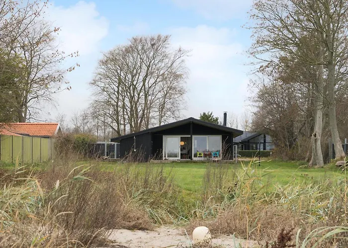 3 Bedroom Lovely In Bjert